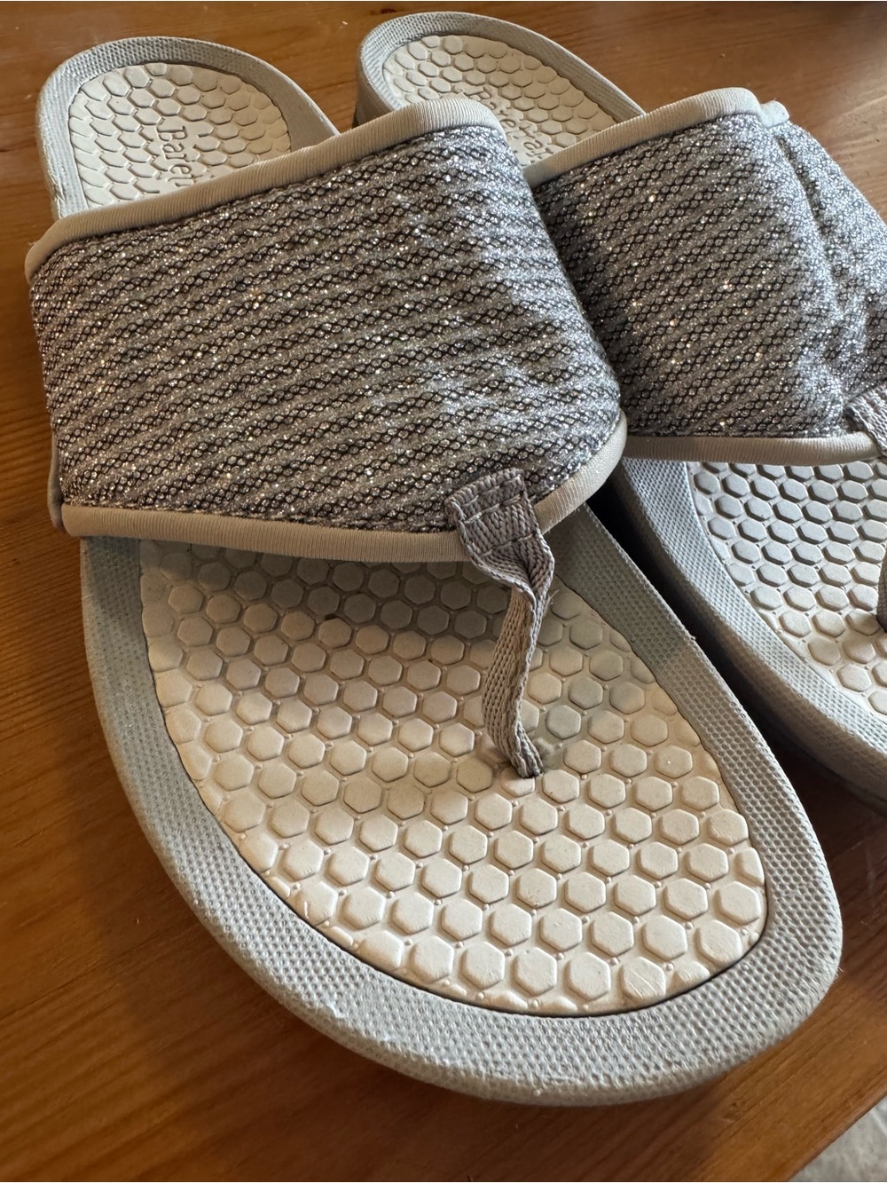 Neutral Gray Bare trap dasie Textured Slide Sandals